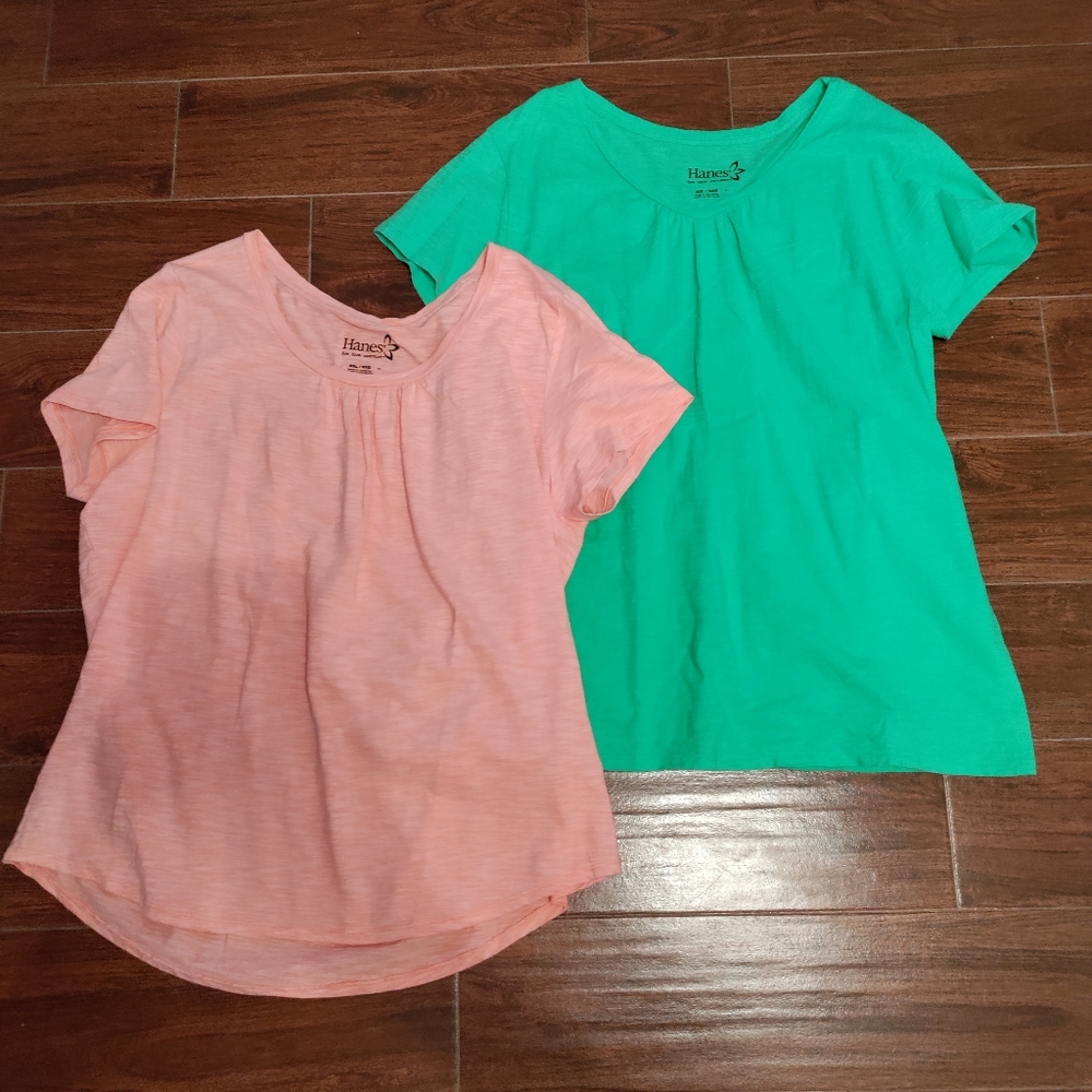 Hanes T-shirts, Green and Pink
